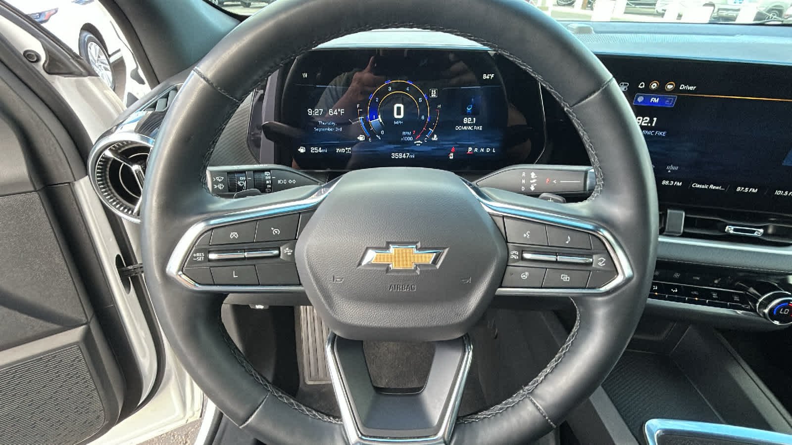 Used 2025 Summit White Chevrolet AWD LT image 18