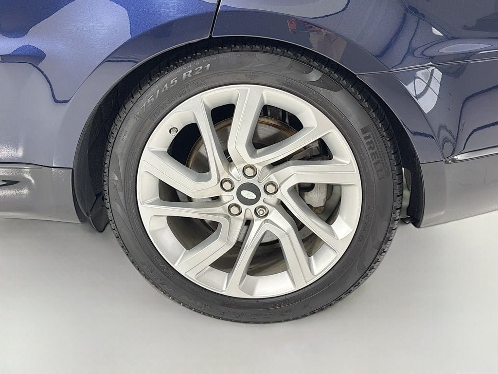 Used 2019 Loire Blue Metallic Land Rover V6 Supercharged HSE *Ltd Avail* image 33