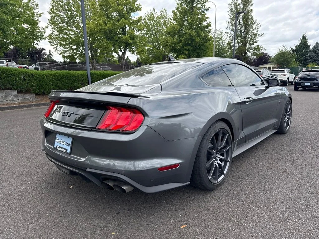 Used 2022 Carbonized Gray Metallic Ford GT Premium image 7