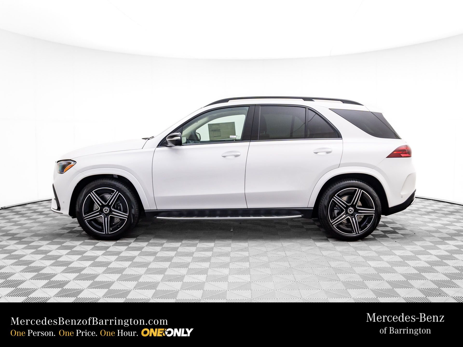 New 2026 Polar White Mercedes-Benz GLE 450 image 2
