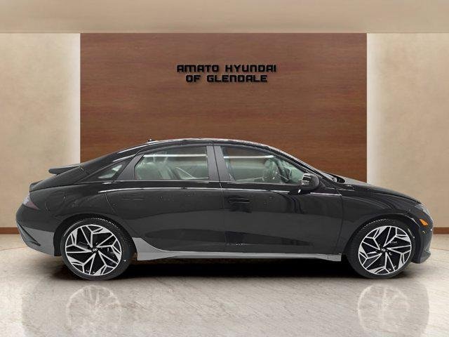New 2025 Black Hyundai SEL image 7
