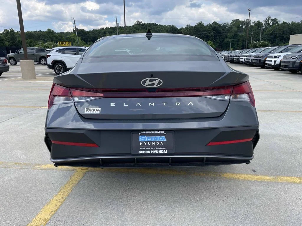 New 2026 Gray Hyundai SE image 4