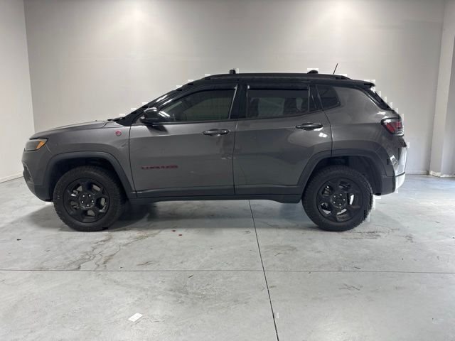 Used 2023 Gray Jeep Trailhawk image 10