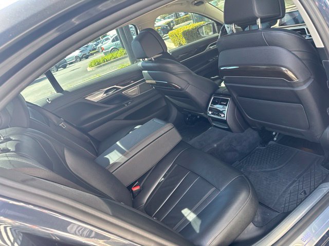 Used 2020 Gray Metallic BMW 740i 4D Sedan image 8