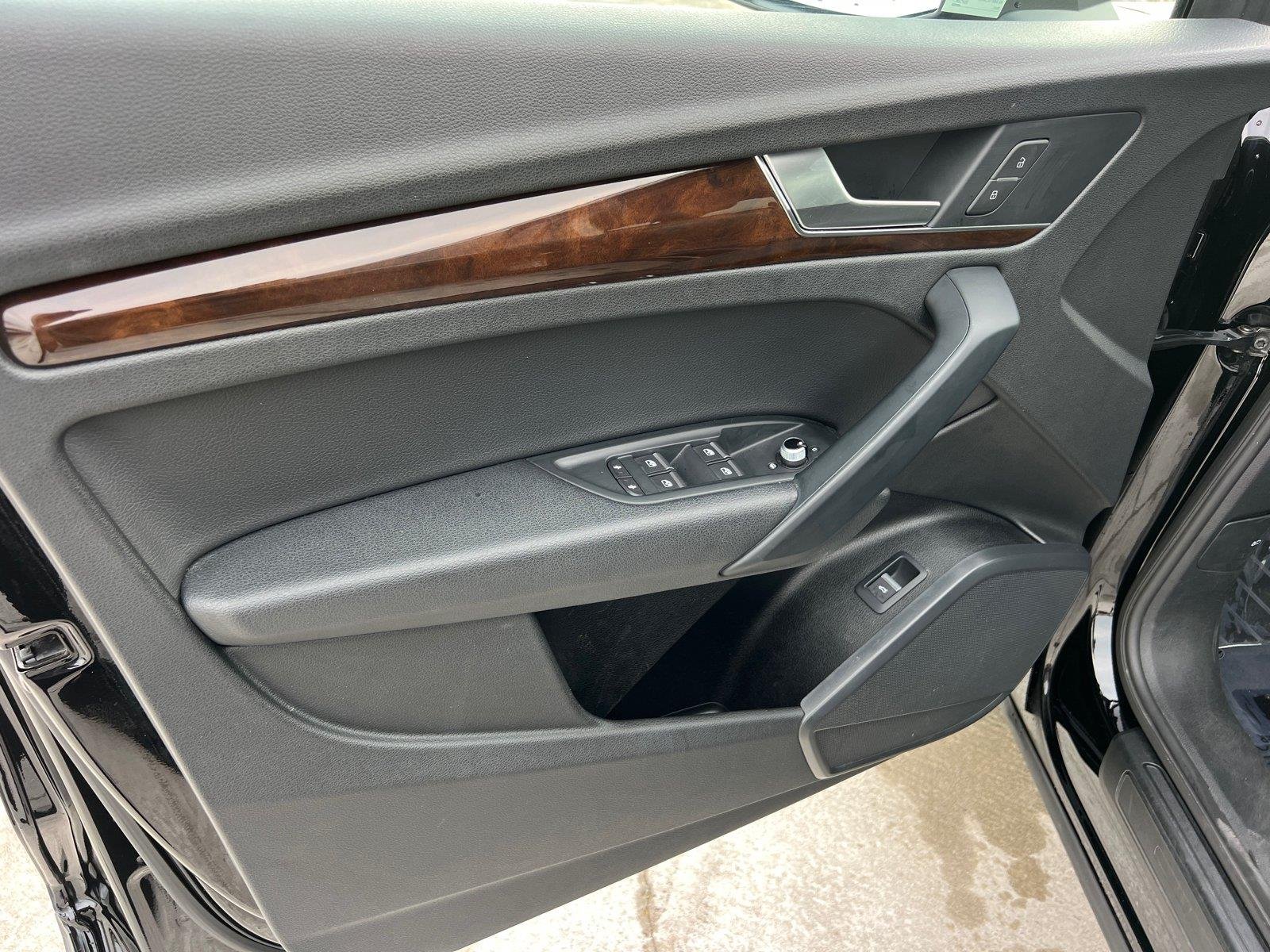 Used 2020 Brilliant Black Audi Premium image 10