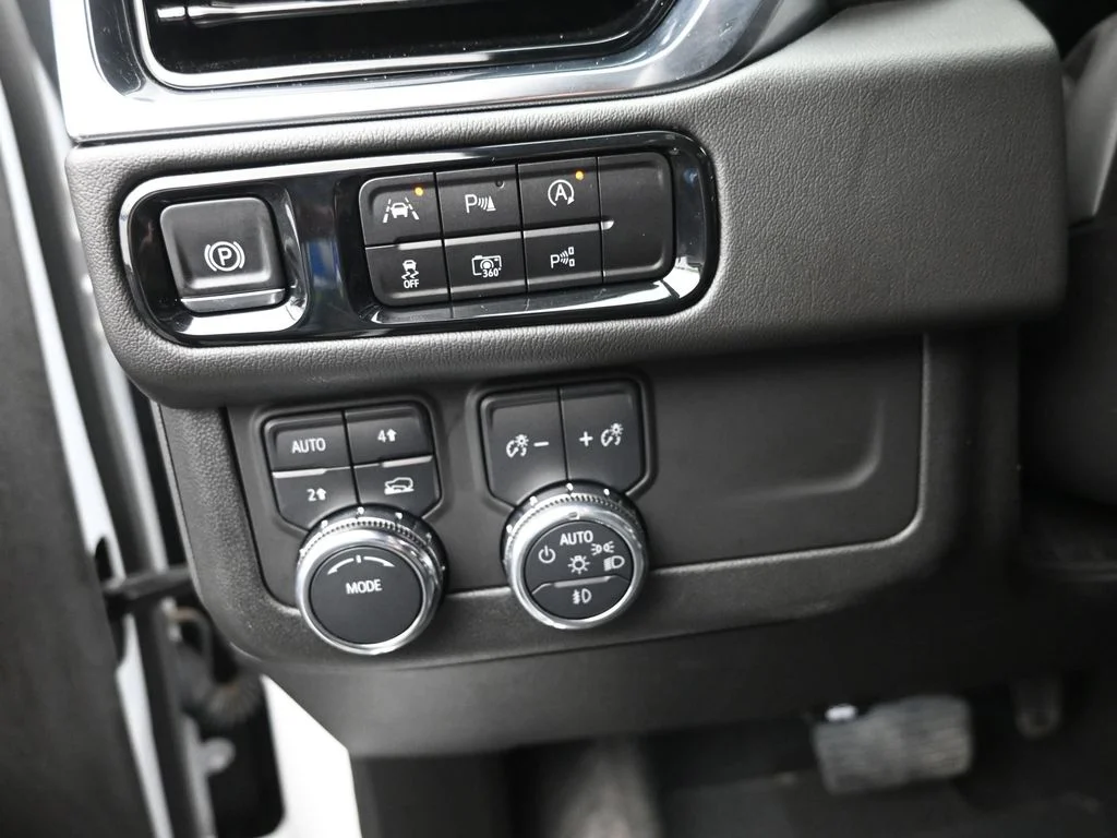 Certified Used 2025 White GMC Denali image 29