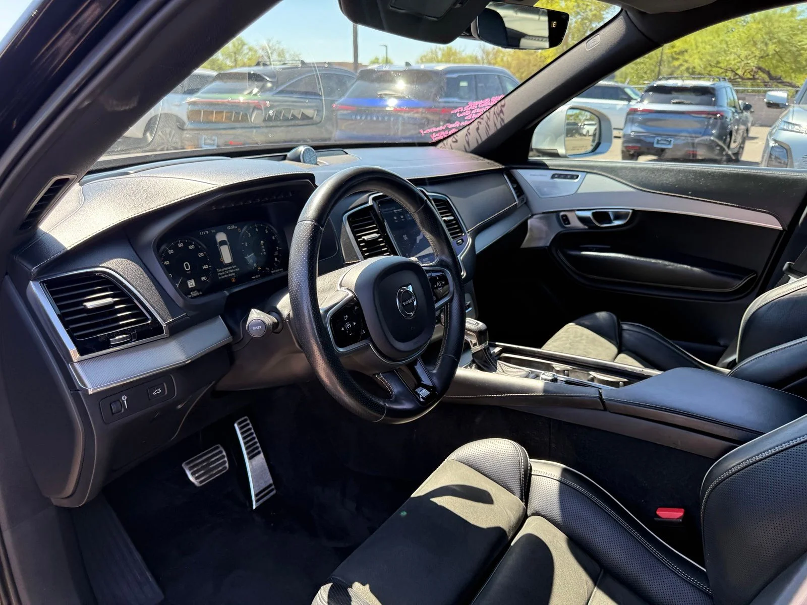 Used 2019 Onyx Black Volvo T6 R-Design image 14
