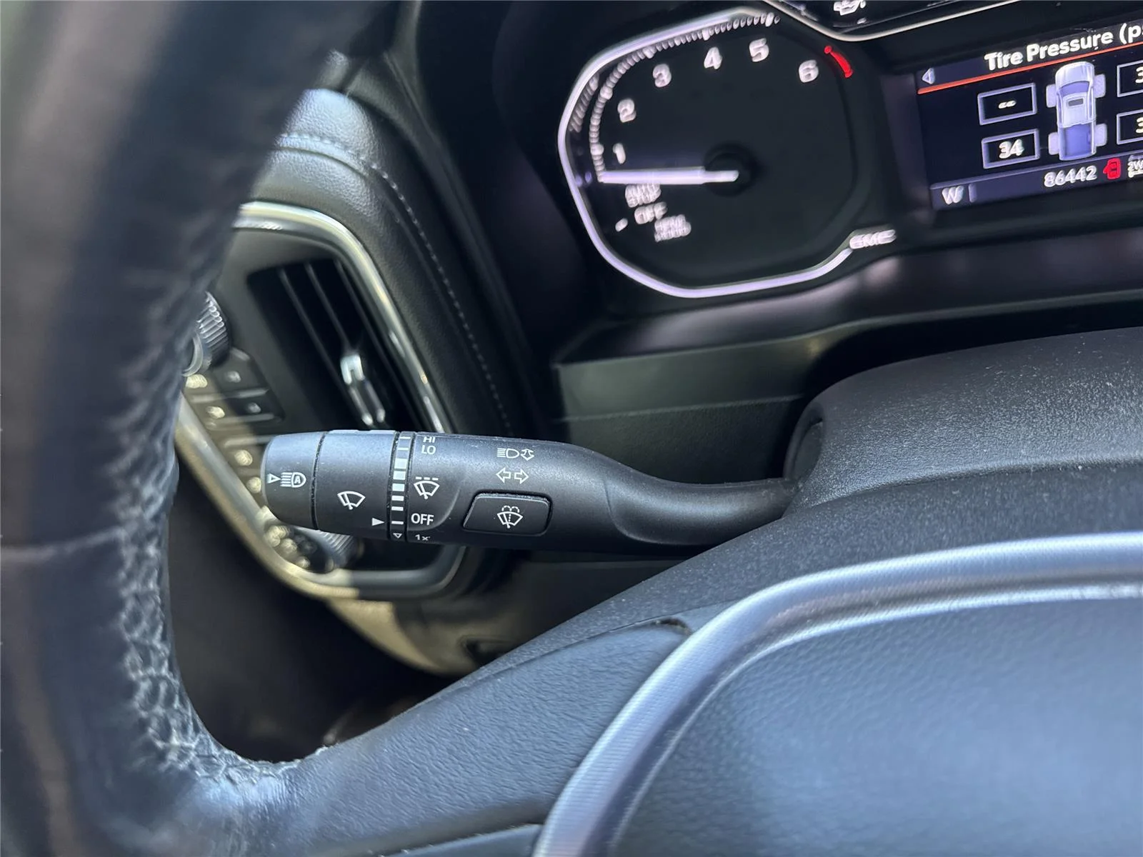 Used 2019 Pacific Blue Metallic GMC SLT image 21