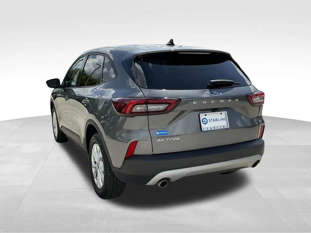 Used 2025 Gray Ford Active image 6