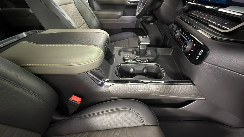 Used 2025 Slate Gray Metallic Chevrolet ZR2 image 37
