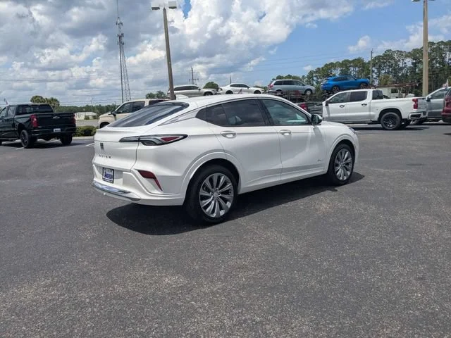 New 2026 White Frost Tricoat Buick Avenir image 3