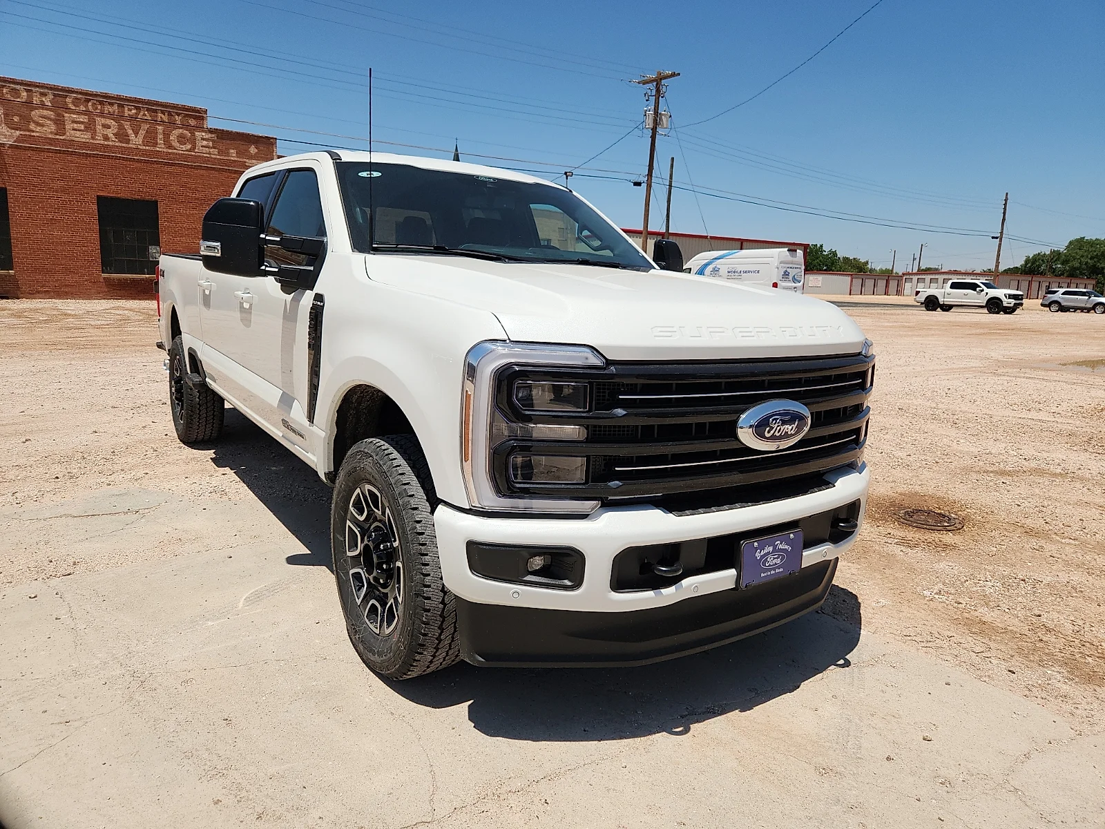 New 2026 Star White Metallic Tri-Coat Ford F-250® Platinum® image 1