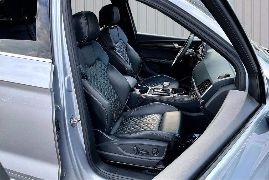 Used 2023 Silver Audi Premium Plus image 29