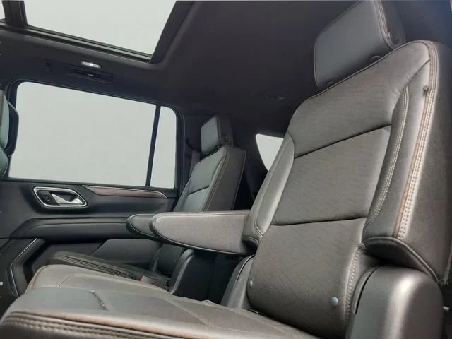 Used 2024 Black Chevrolet High Country image 22