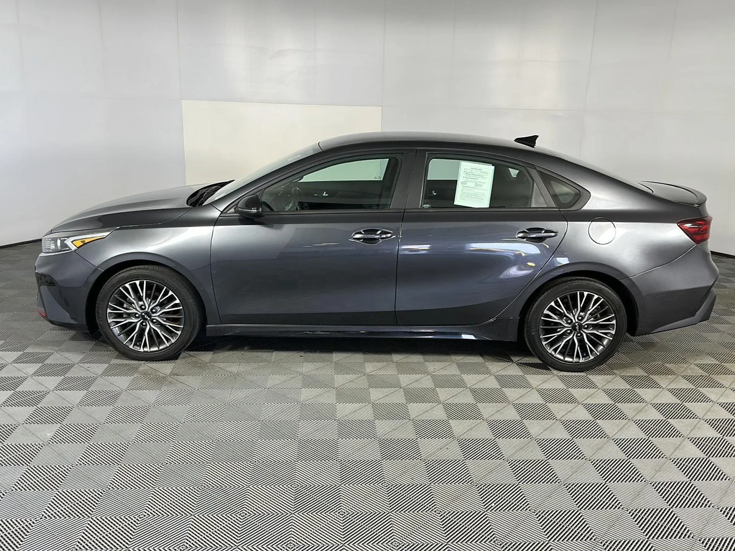 Used 2023 Gravity Gray Kia GT-Line image 7