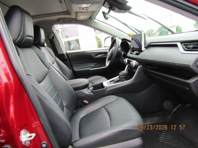 Certified Used 2023 RUBY FLARE PEARL Toyota  image 30
