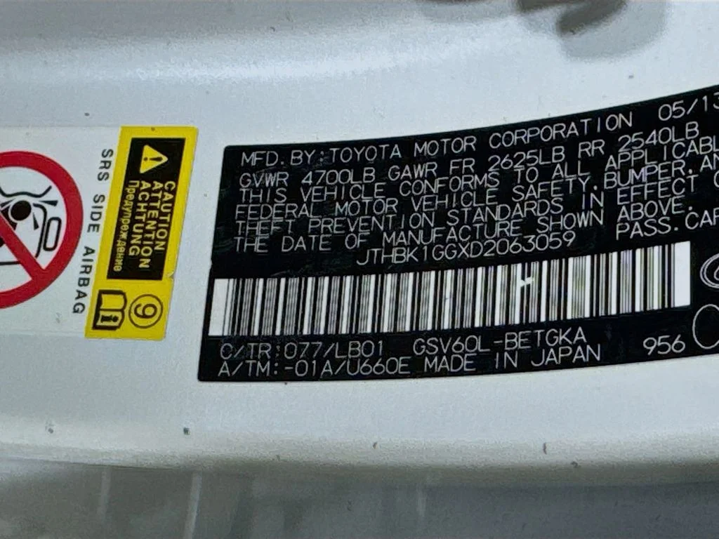 Used 2013 White Lexus 350 image 41