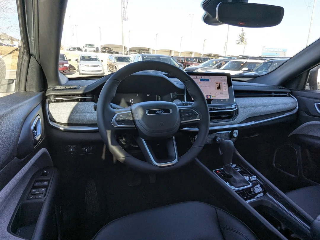 New 2026 Silver Jeep North - - 4x4 - Panoramic Sunroof - Alpine Audio - Adaptive Cruise - Power Liftgate & More! image 25