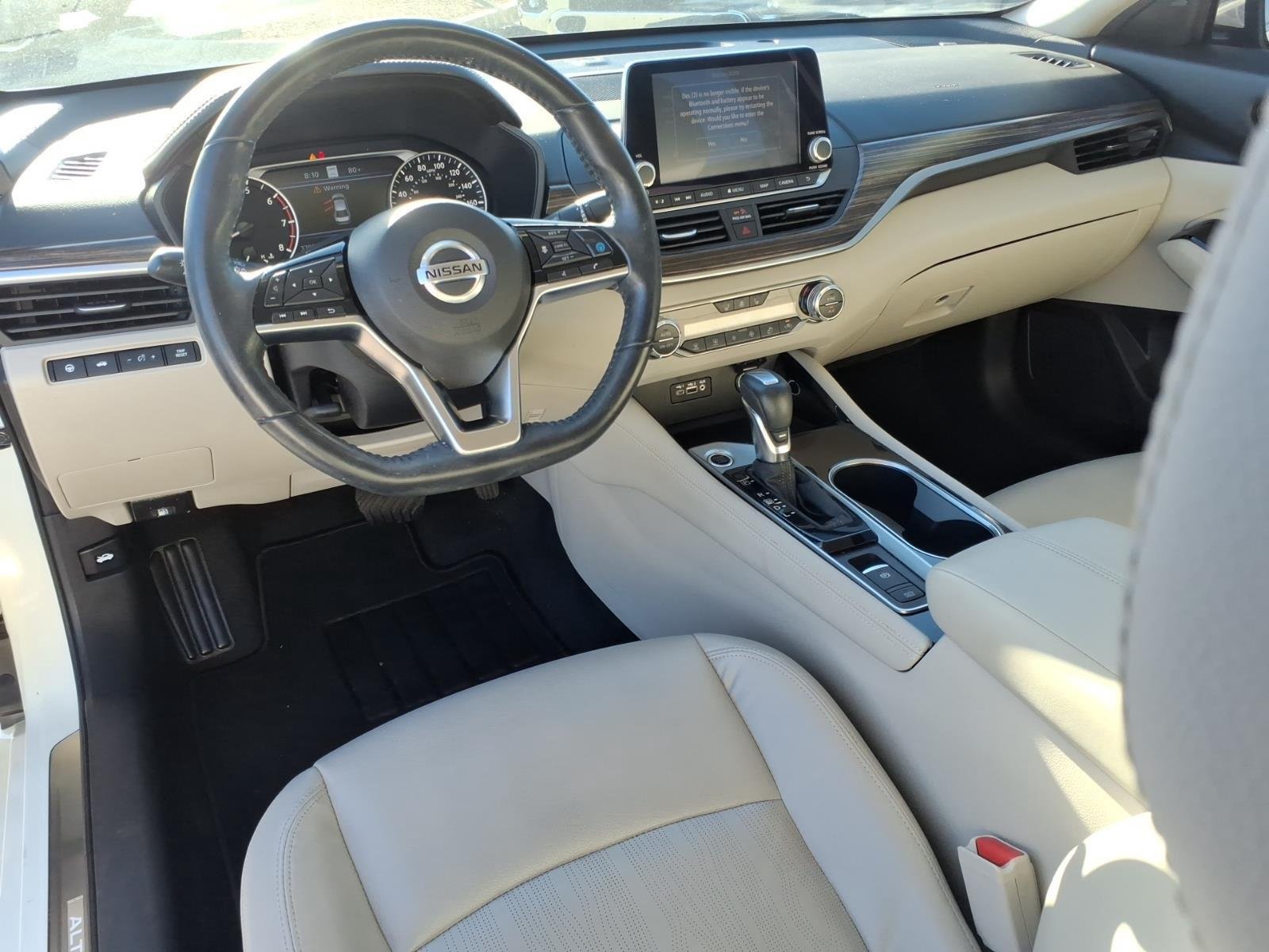 Used 2020 Pearl White Tricoat Nissan 2.0 Platinum image 21