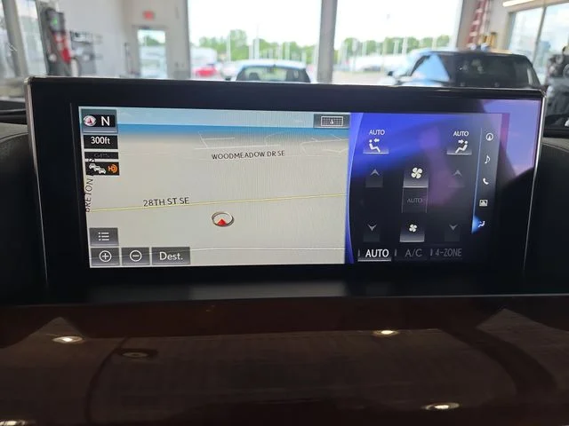 Used 2018 Onyx Black Lexus 570 image 24