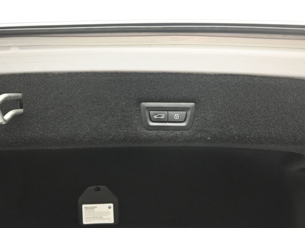 2023 BMW 760I - Image 27