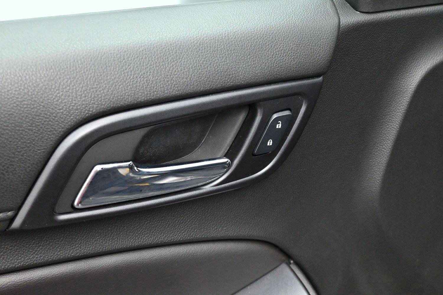 Used 2018 TUNGSTEN METALLIC Chevrolet LT image 14