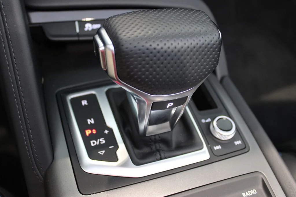 Used 2023 Black Audi V10 performance image 21