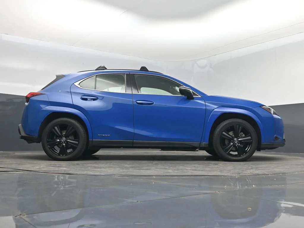 Used 2021 Blue Lexus 250h Base image 16