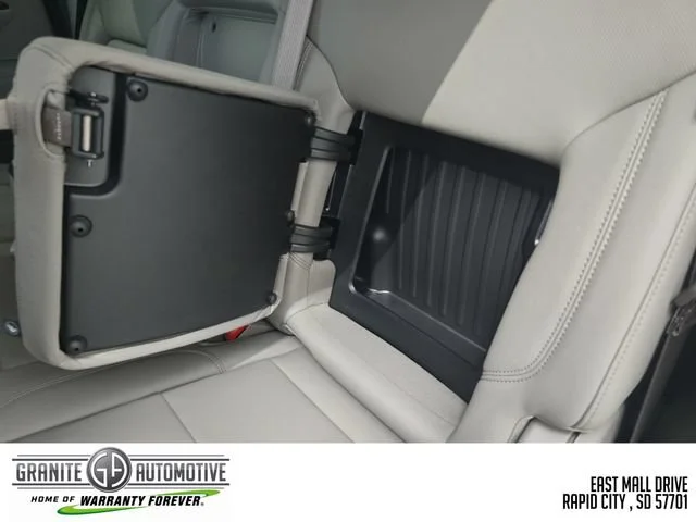 New 2026 Summit White GMC SLT image 35
