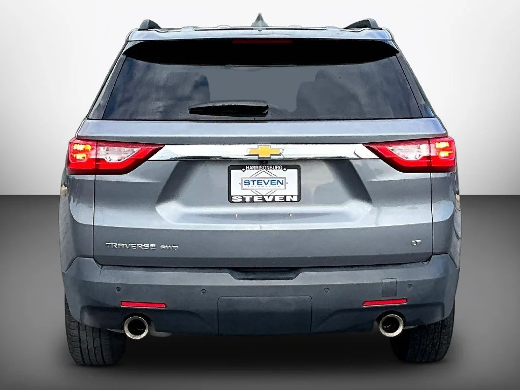 Used 2020 Gray Chevrolet LT image 5