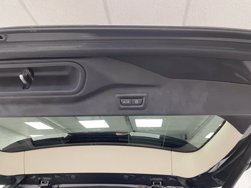 Used 2026 Gray Metallic BMW xDrive40i image 11