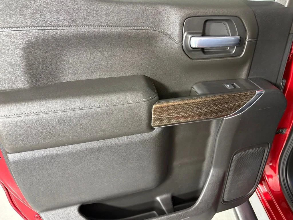 Used 2021 Red Chevrolet LT Trail Boss image 43