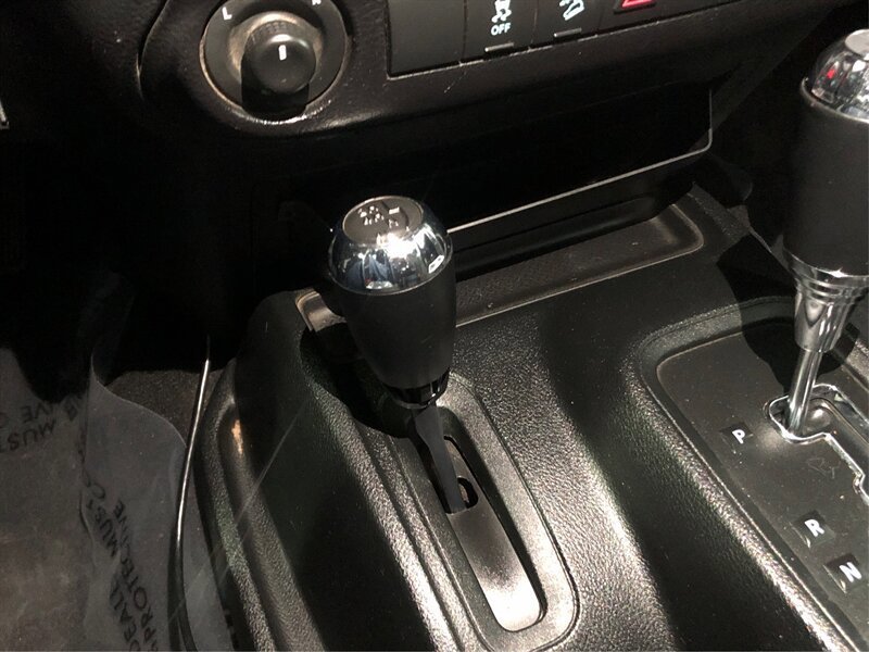 2017 Jeep Wrangler Unlimited Sport S - Photo 38