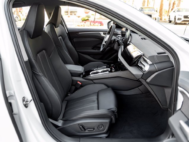 Used 2026 Glacier White Audi Premium Plus image 36