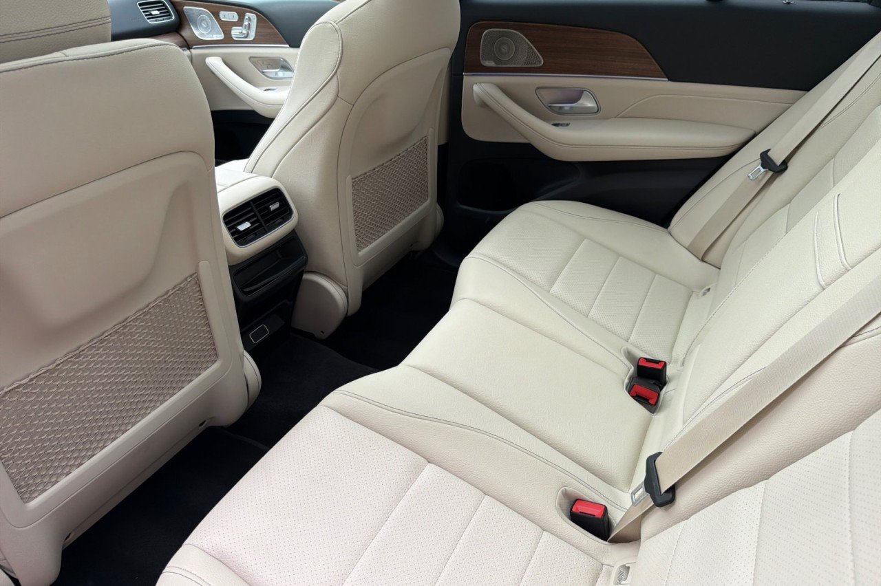 Certified Used 2024 Black Mercedes-Benz GLE 350 image 11