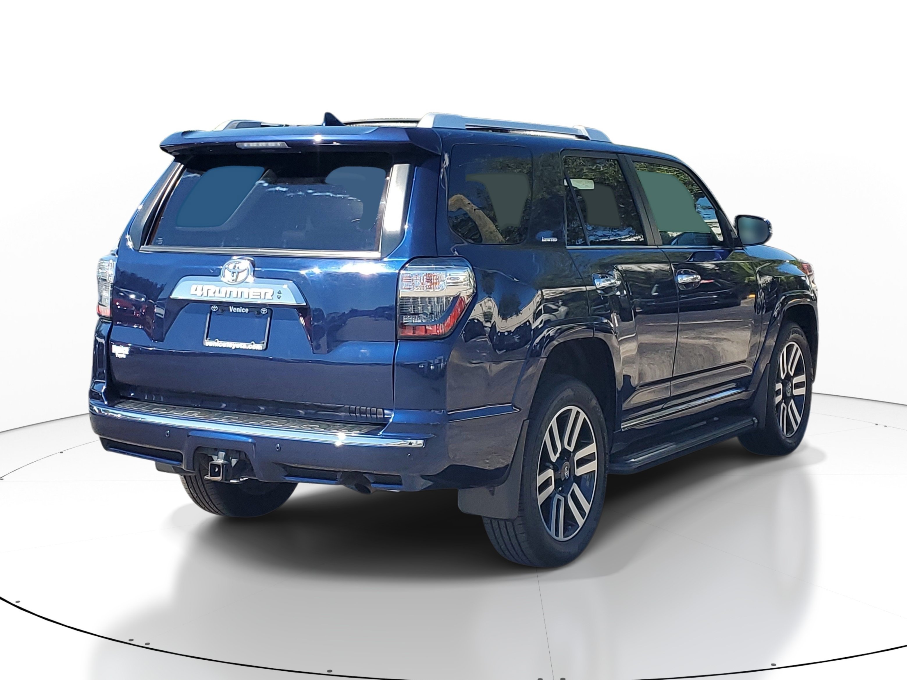 Used 2022 Nautical Blue Metallic Toyota Limited image 5