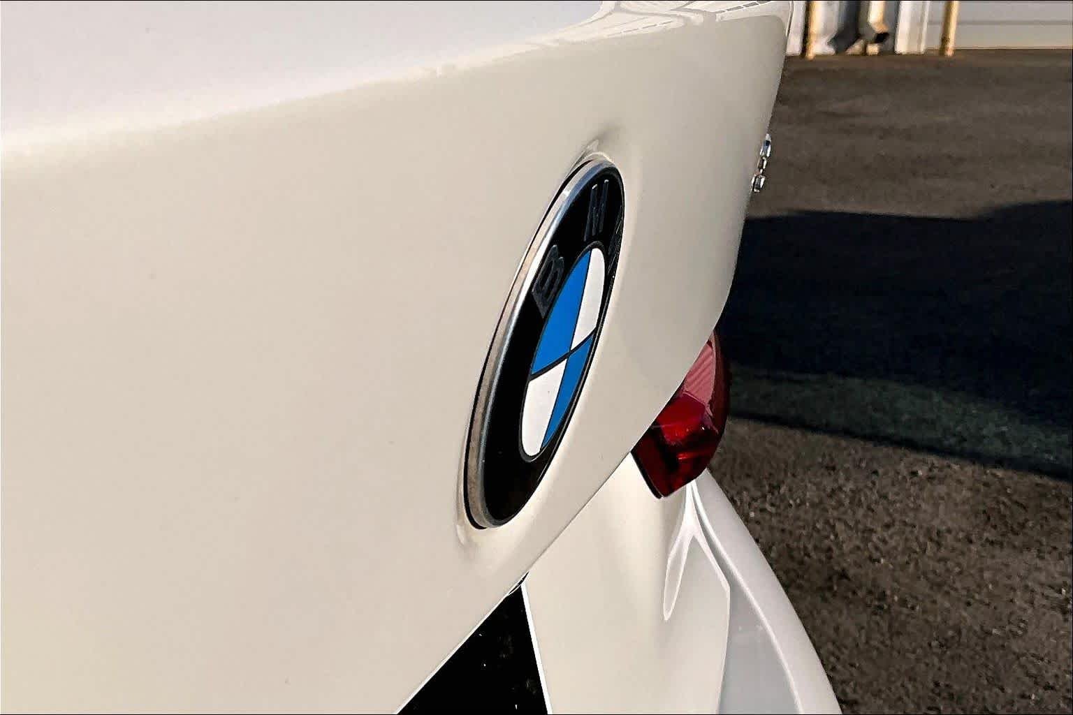 Used 2023 Mineral White Metallic BMW 330i image 33