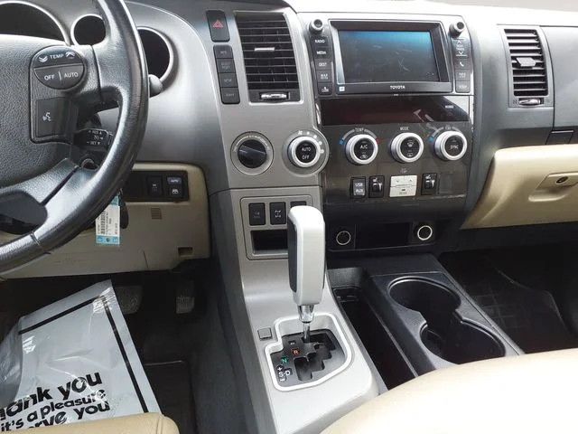 Used 2013 Pyrite Mica Toyota Limited image 11