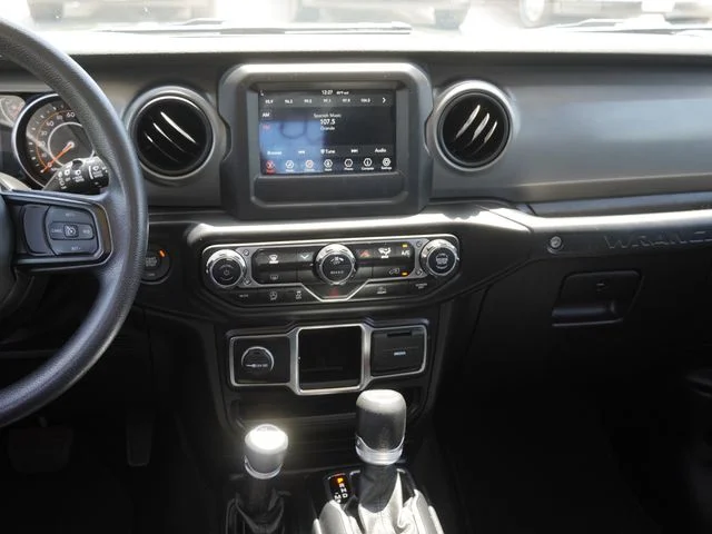 Used 2022 Green Jeep Unlimited Sport image 15