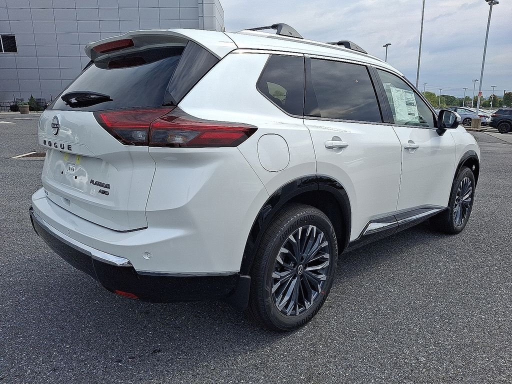 New 2026 Everest White Pearl TriCoat Nissan Platinum image 4
