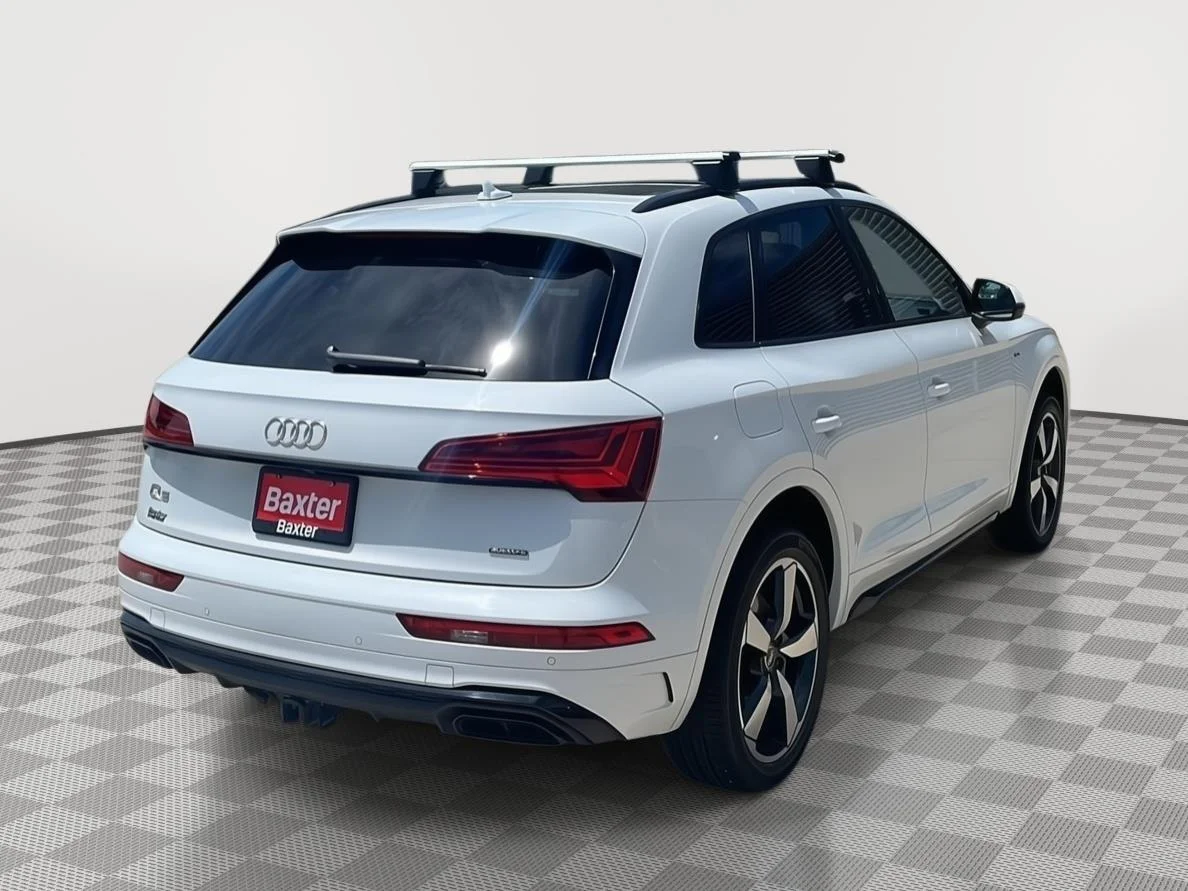 Used 2022 Glacier White Metallic Audi S line Premium Plus image 3