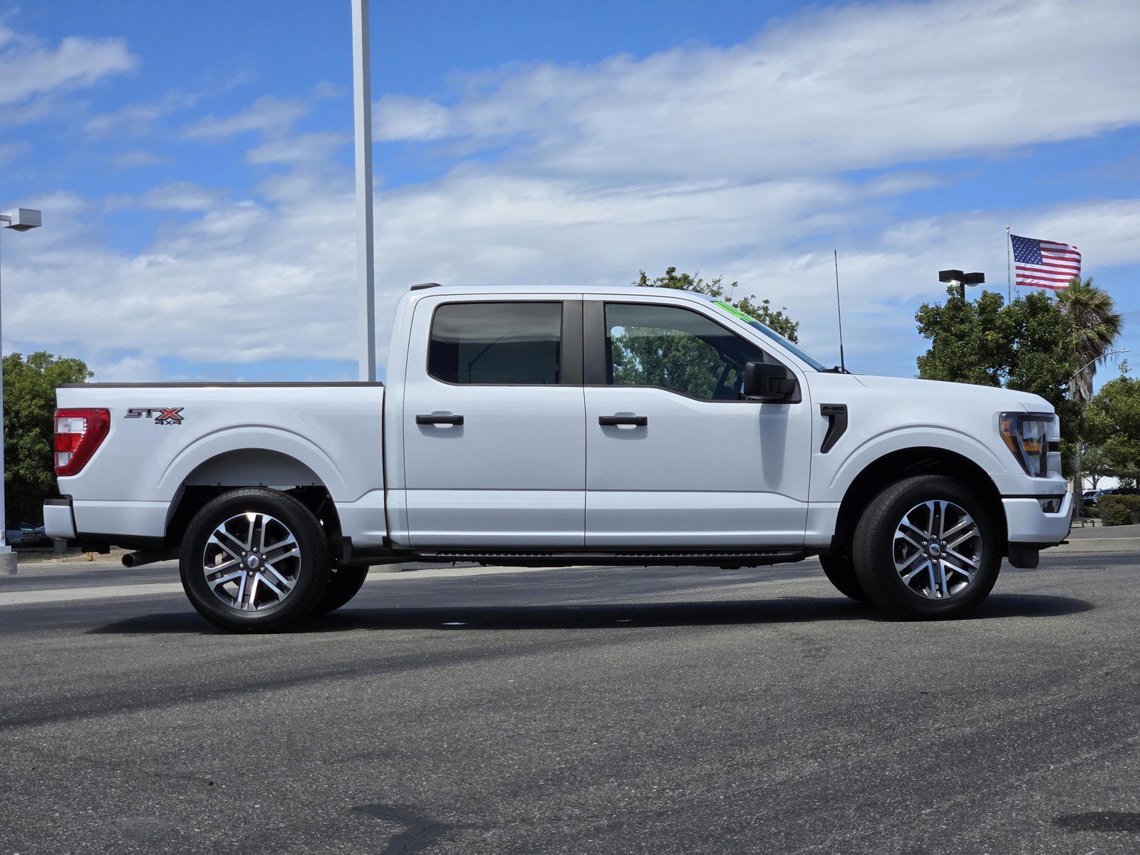 Certified Used 2023 White Ford  image 3