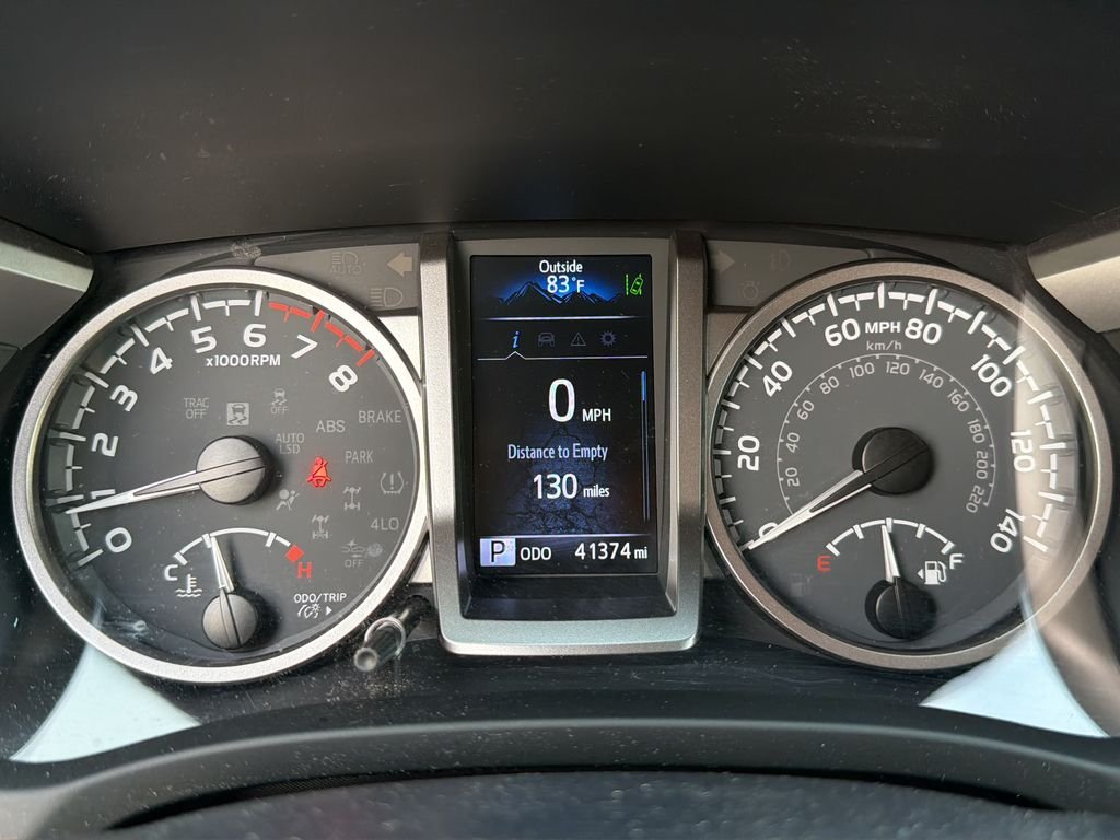 Used 2022 Blue Toyota SR5 image 11