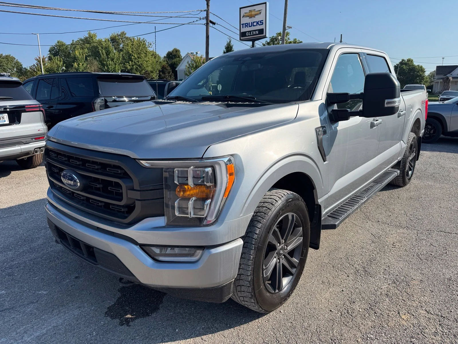 2023 Ford F-150 XLT - Photo 2
