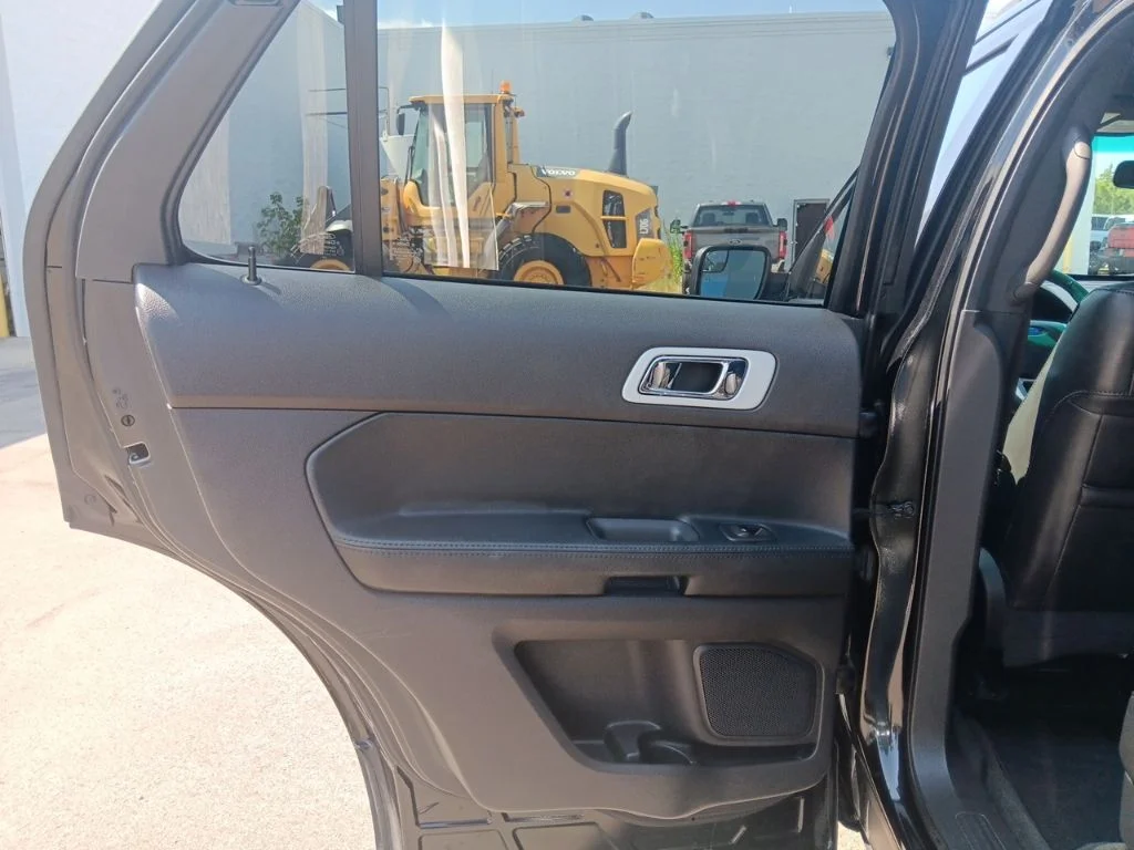 Used 2014 Tuxedo Black Metallic Ford XLT image 31