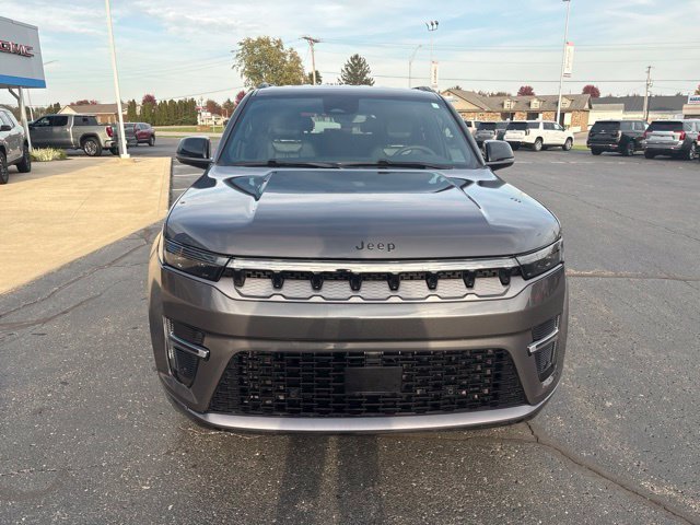 Used 2026 Gray Jeep Limited Altitude image 11