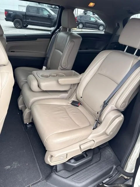 Certified Used 2019 White Honda EX-L image 7