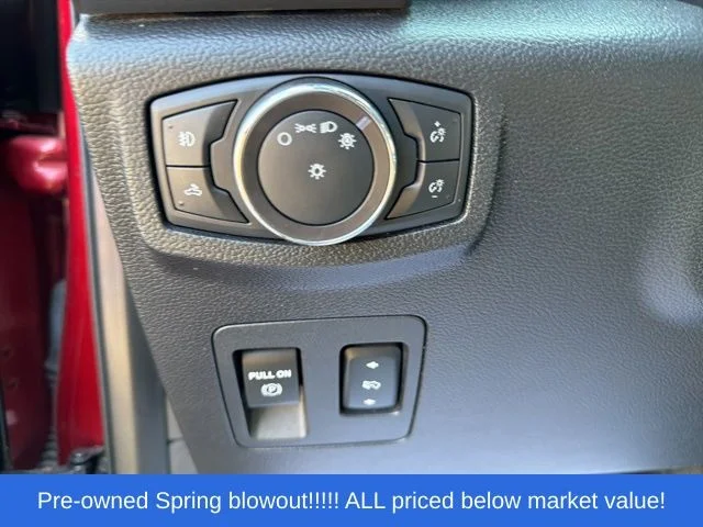 Used 2017 Red Ford XLT image 40