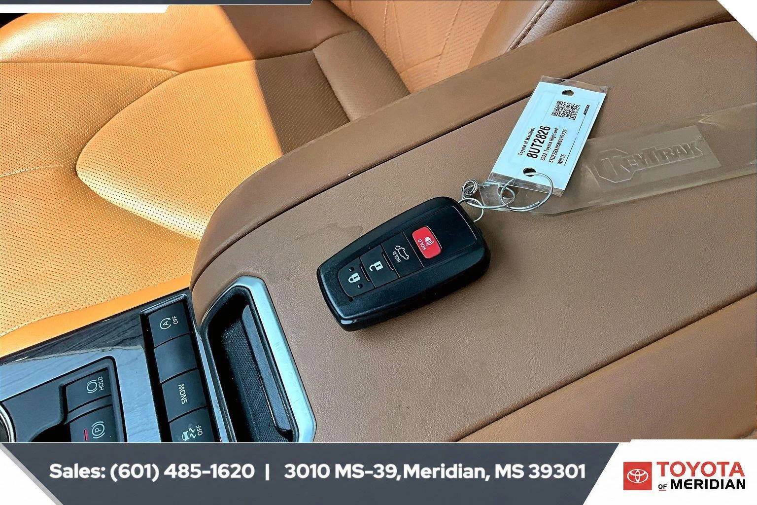Used 2022 Wind Chill Pearl Toyota Platinum image 9