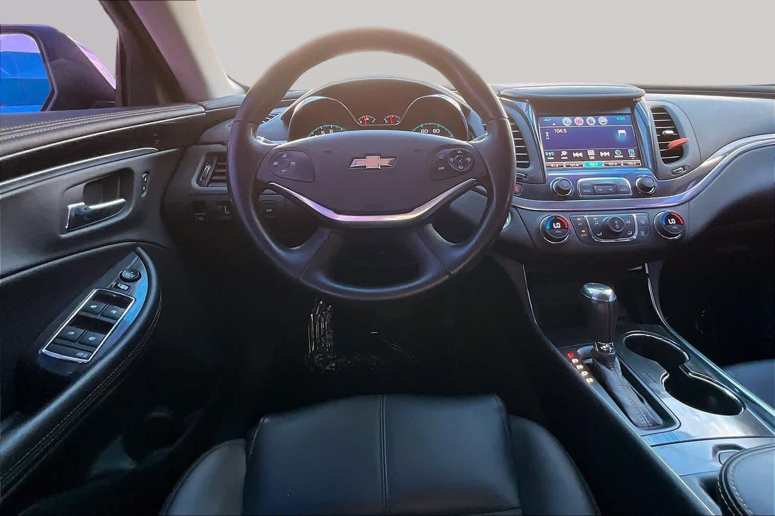 Used 2019 Nightfall Gray Metallic Chevrolet LT image 5